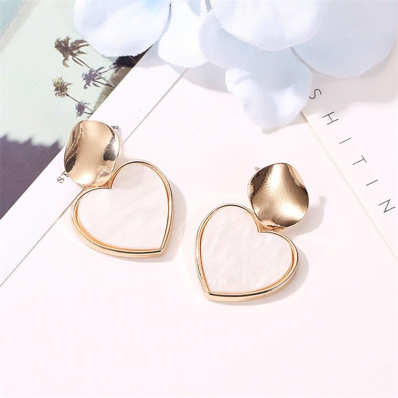 Korean version of small fresh earrings simple geometric heart earrings personality hollow disc alloy pendant girl heart earrings - Negative Apparel