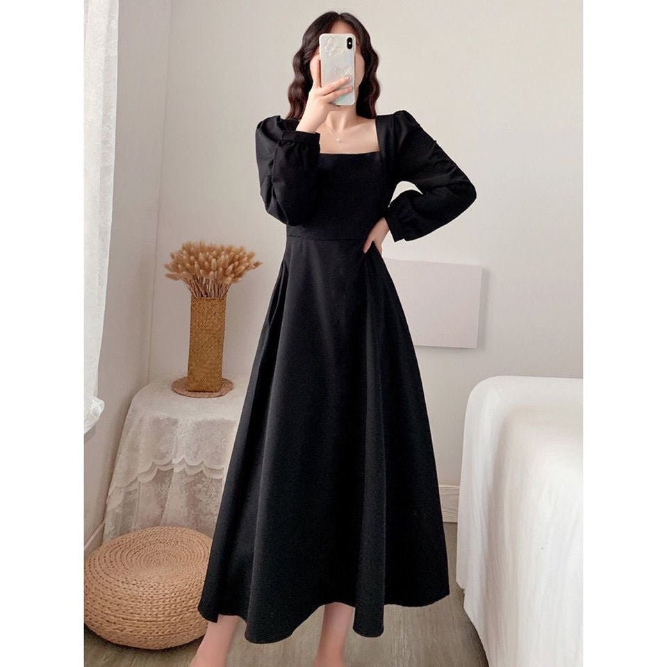 New Year long - sleeved dress temperament square collar knee - length Hepburn style little black dress - Negative Apparel